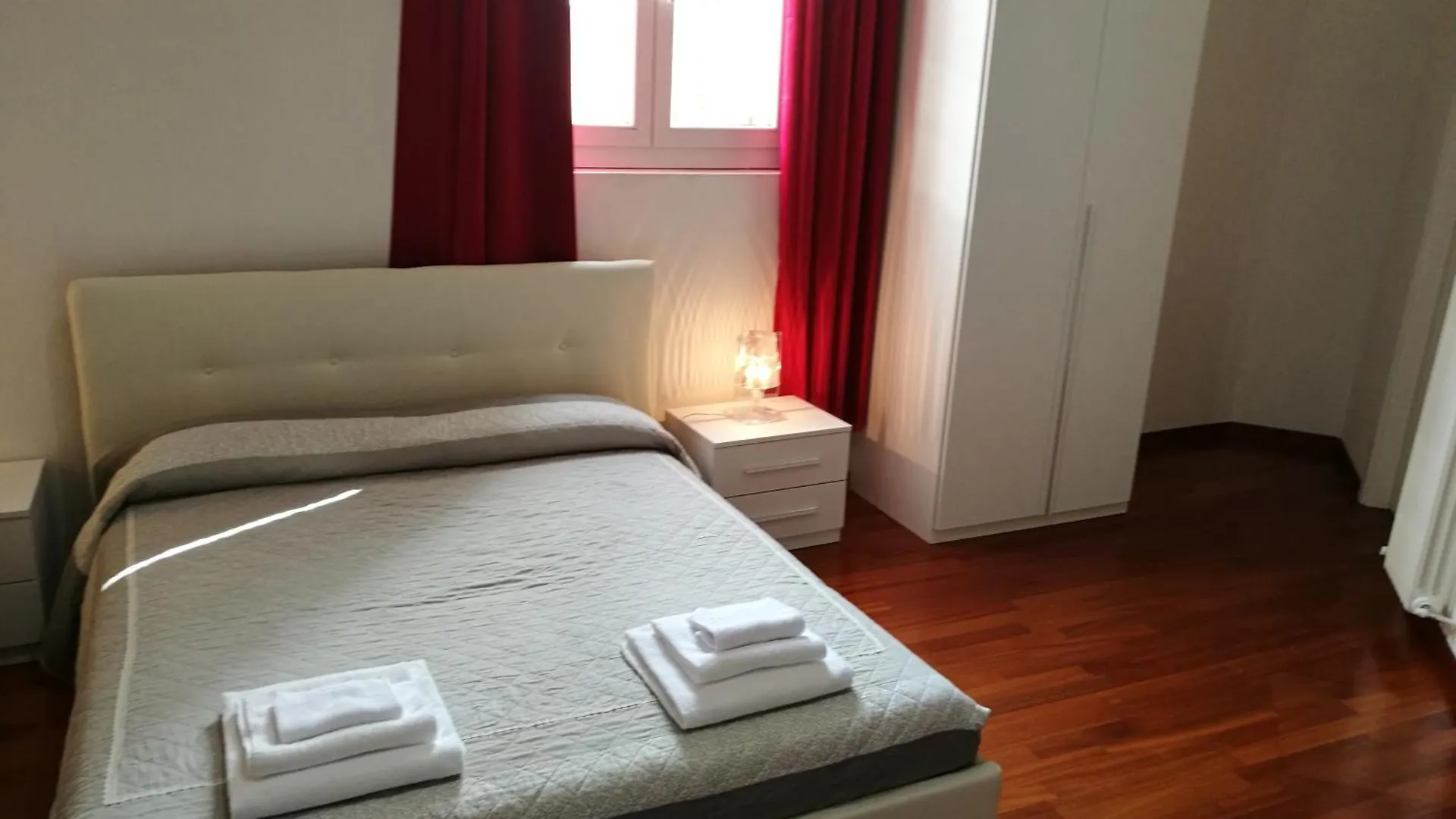 Residenza Piazza Dei Martiri 8 Διαμέρισμα Μπολόνια