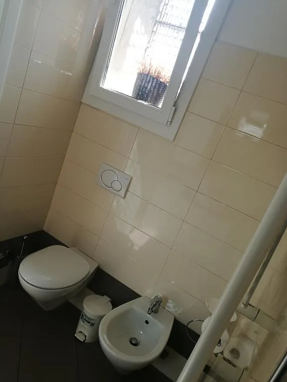 Residenza Piazza Dei Martiri 8 Διαμέρισμα Μπολόνια 0*,