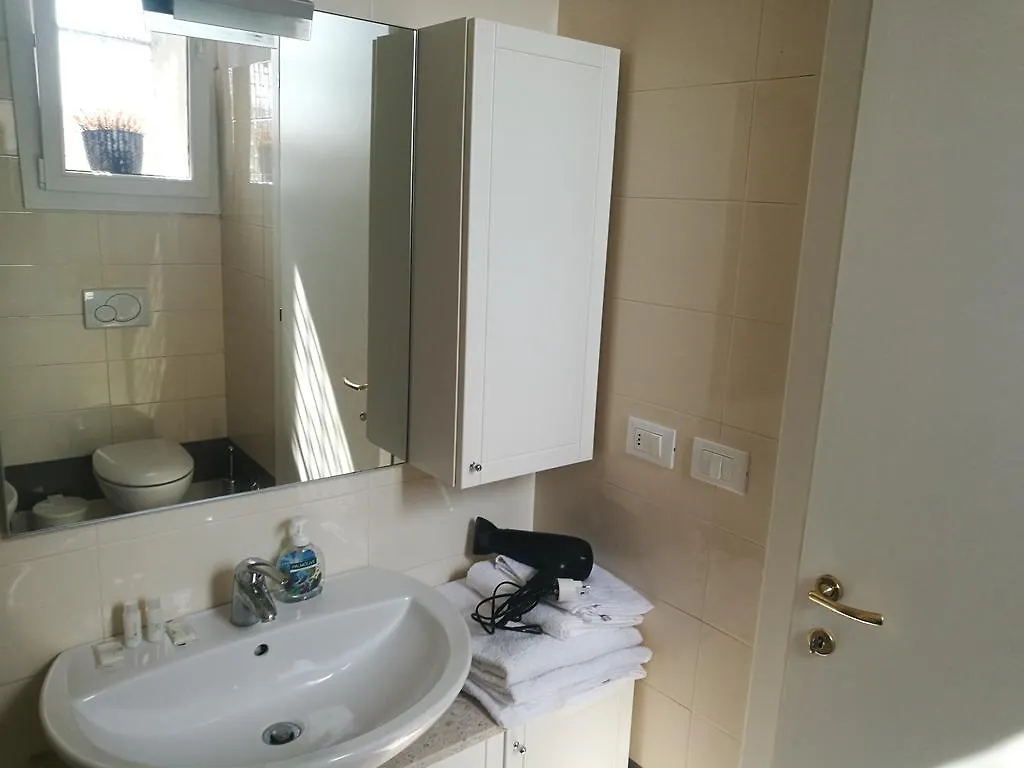 Residenza Piazza Dei Martiri 8 Διαμέρισμα Μπολόνια