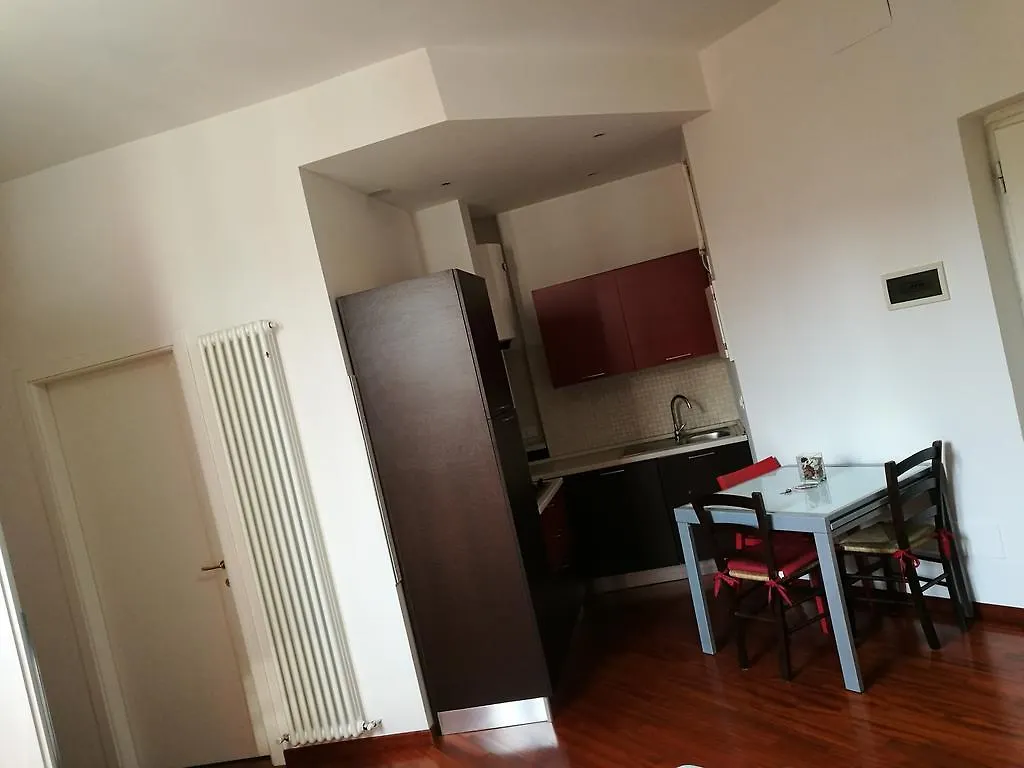 Residenza Piazza Dei Martiri 8 Διαμέρισμα Μπολόνια 0*,  Ιταλία